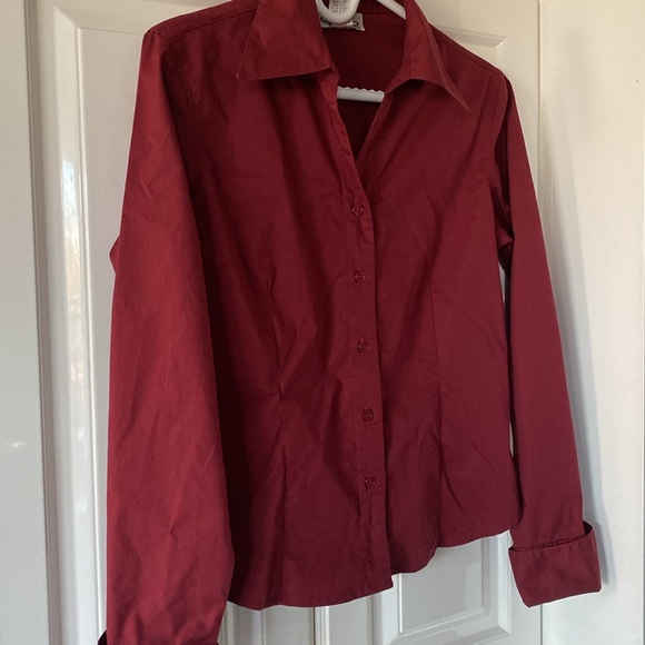 Women’s fitted long sleeve blouse top, beautiful burgundy colour and folded cuff - Picture 5 of 11